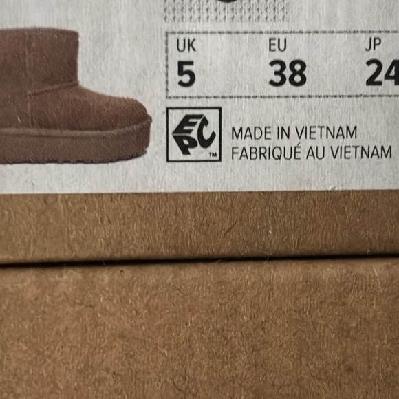 Uggs Classic Mini Platform - Picture 6 of 6